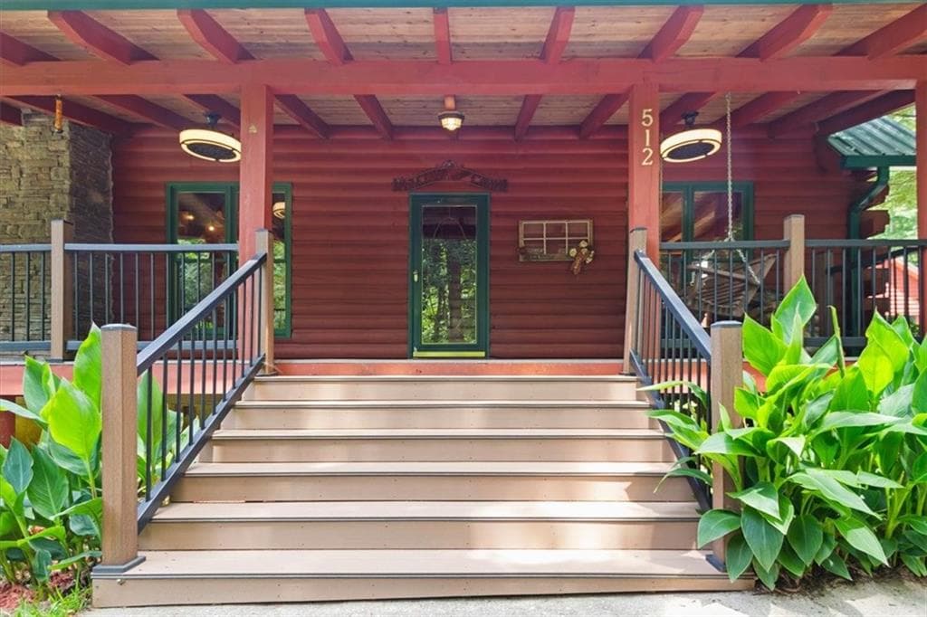 4 bedroom, 3 bathroom, 2,124 sq ft single family residence under contract at 512 Mill Pond Road, Newborn, GA 30056 — photo 4