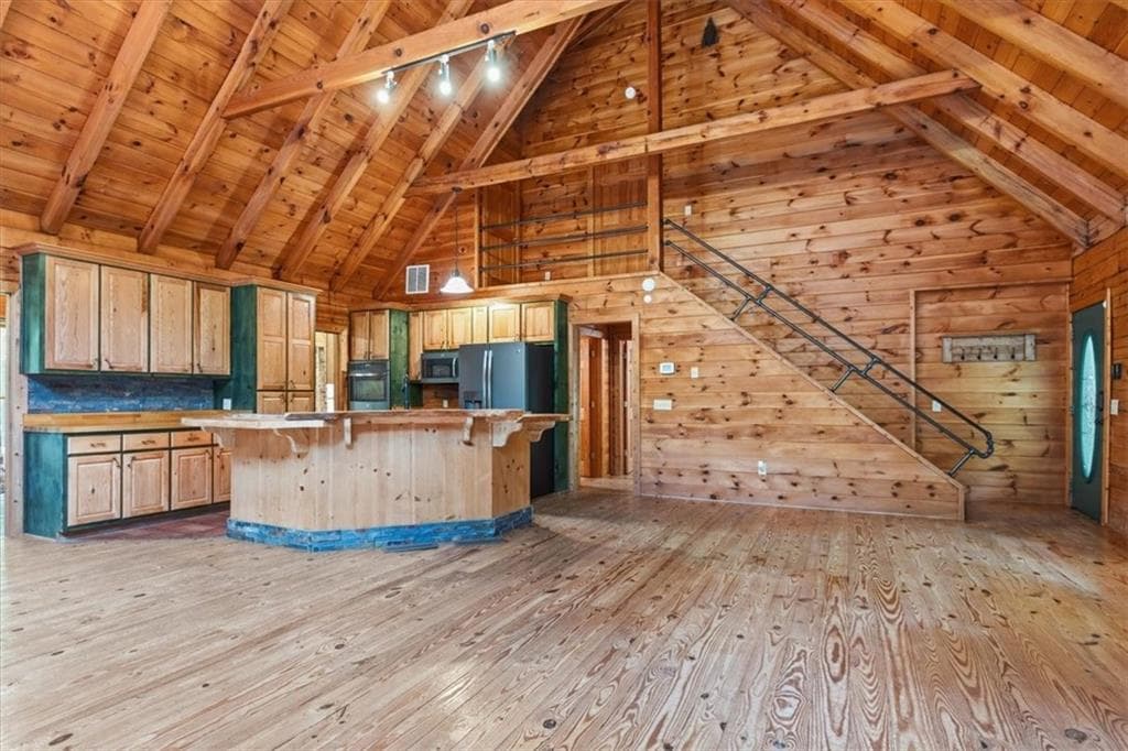 4 bedroom, 3 bathroom, 2,124 sq ft single family residence under contract at 512 Mill Pond Road, Newborn, GA 30056 — photo 7