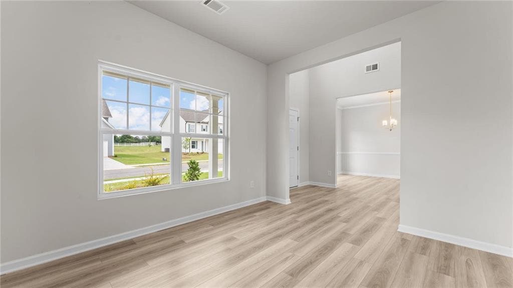 4 bedroom, 3 bathroom, 2,926 sq ft single family residence under contract at 137 Hampton Hollow Drive, Jefferson, GA 30549 — photo 5
