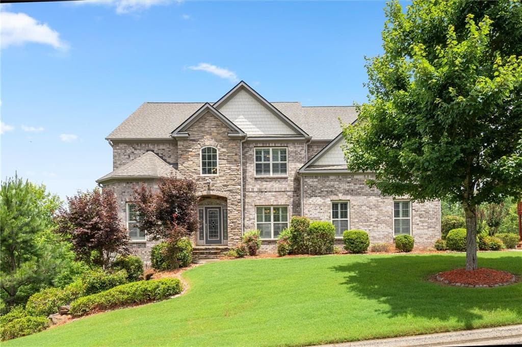 6 bedroom, 5 bathroom, 5,120 sq ft single family residence for sale at 2815 Waterstone Drive, Cumming, GA 30041 — photo 2