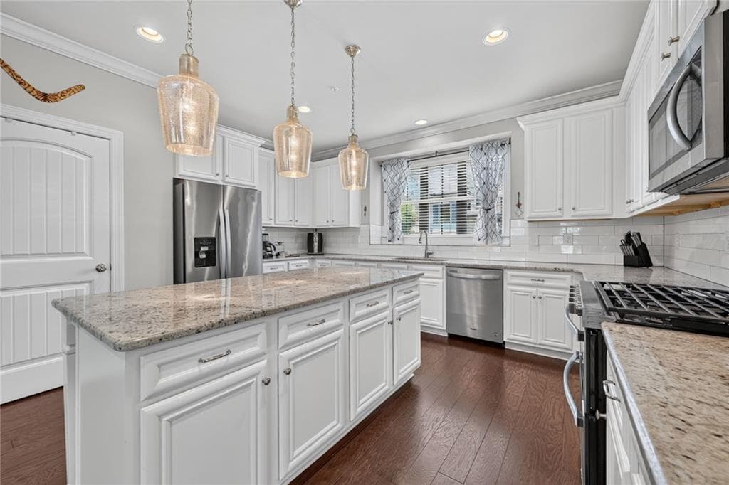 3 bedroom, 4 bathroom, 2,309 sq ft townhouse under contract at 564 Henry Drive, Marietta, GA 30064 — photo 10
