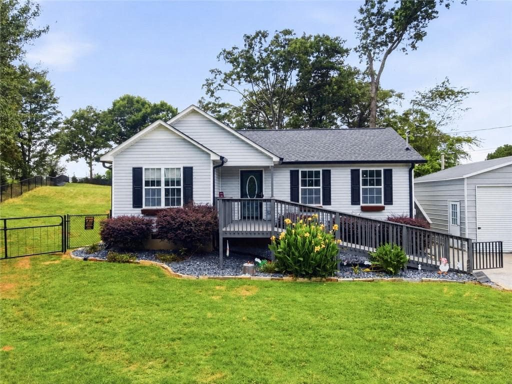 243 Bud Hardy Road
