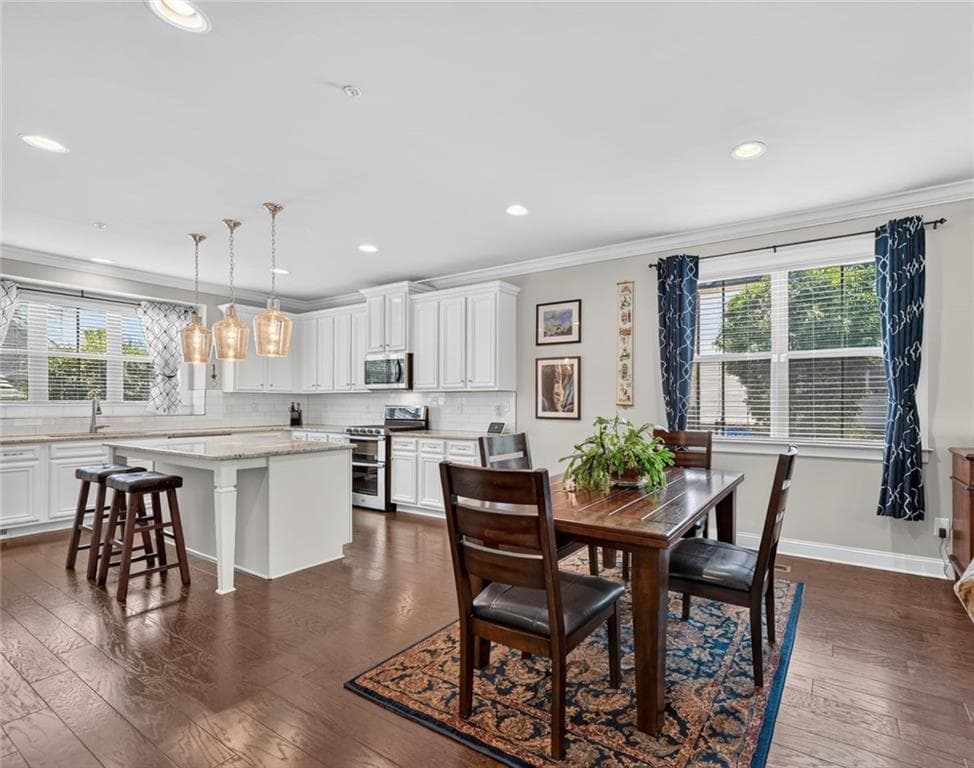 3 bedroom, 4 bathroom, 2,309 sq ft townhouse under contract at 564 Henry Drive, Marietta, GA 30064 — photo 8