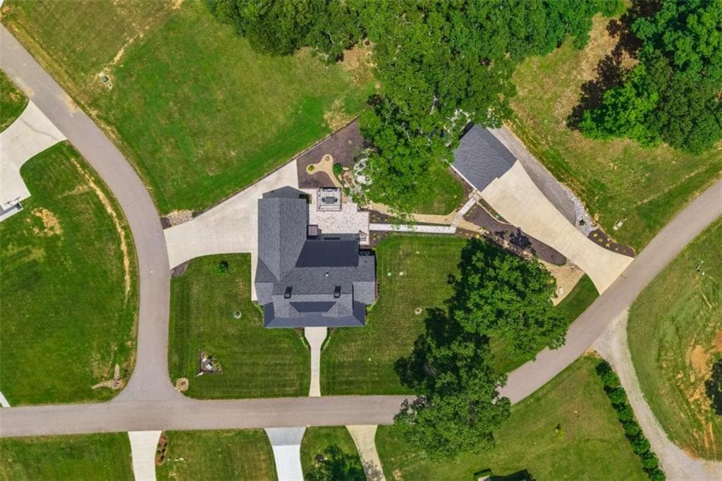 5 bedroom, 4 bathroom, 3,463 sq ft single family residence for sale at 24 Farmland Court, Blairsville, GA 30512 — photo 4