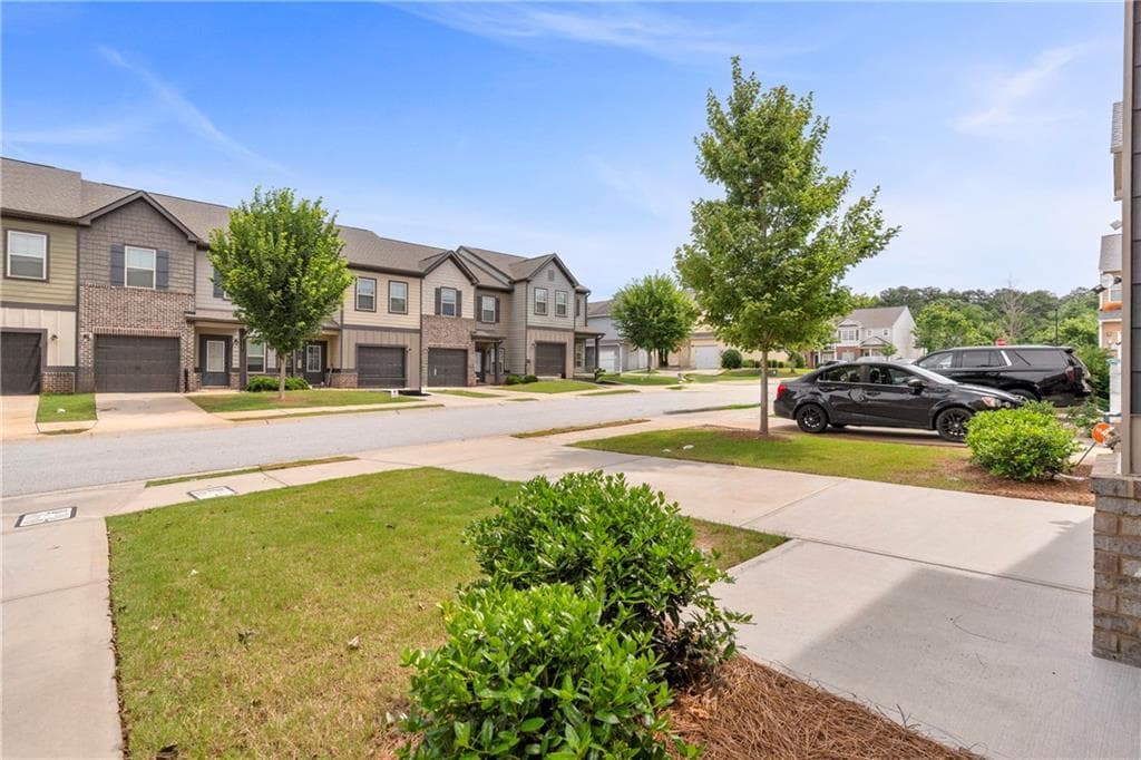 3 bedroom, 3 bathroom, 1,504 sq ft townhouse for sale at 7106 Chara Lane, Atlanta, GA 30331 — photo 5