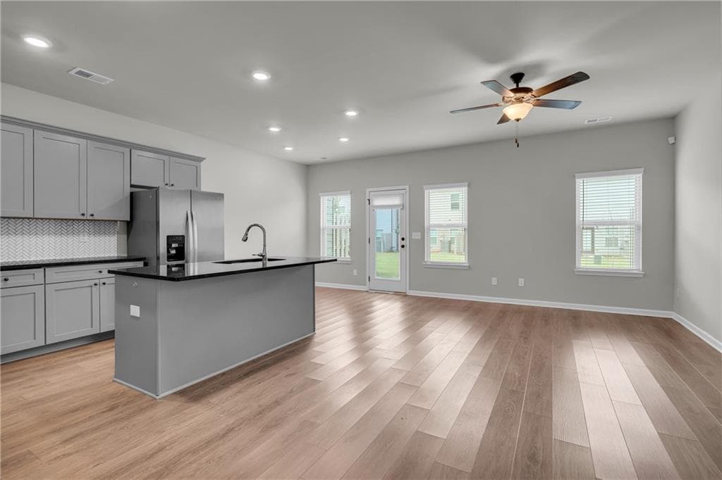 3 bedroom, 3 bathroom, 1,504 sq ft townhouse for sale at 7106 Chara Lane, Atlanta, GA 30331 — photo 8