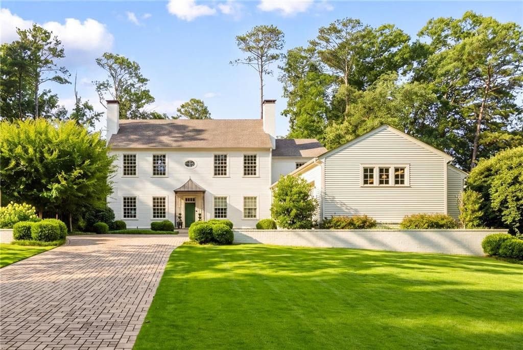 6 bedroom, 8 bathroom, 7,900 sq ft single family residence sold at 2629 Ashford Road, Atlanta, GA 30319