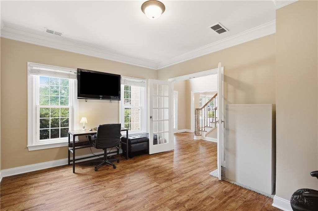 4 bedroom, 3 bathroom, 2,264 sq ft single family residence under contract at 2314 Kennesaw Oaks Trail, Kennesaw, GA 30152 — photo 3