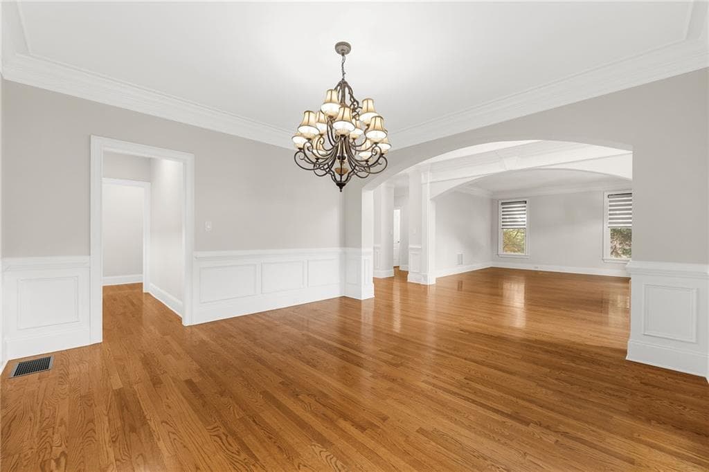 6 bedroom, 7 bathroom, 7,675 sq ft single family residence for sale at 2122 Hunters Green Drive, Lawrenceville, GA 30043 — photo 8
