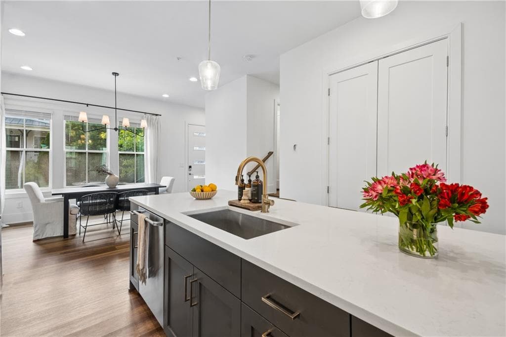 4 bedroom, 5 bathroom, 2,900 sq ft townhouse for sale at 1344 Booth Avenue, Atlanta, GA 30318 — photo 6