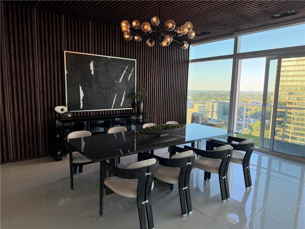 3 bedroom, 4 bathroom, 3,443 sq ft condominium under contract at 45 Ivan Allen Jr Boulevard 2701, Atlanta, GA 30308 — photo 7