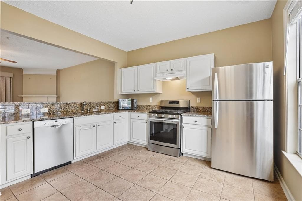 3 bedroom, 3 bathroom, 1,370 sq ft townhouse for sale at 1400 Kilmington Court, Alpharetta, GA 30009 — photo 6