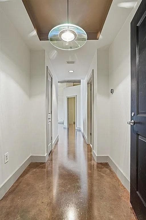2 bedroom, 2 bathroom, 1,222 sq ft condominium for sale at 285 Centennial Olympic Park Drive 504, Atlanta, GA 30313 — photo 3