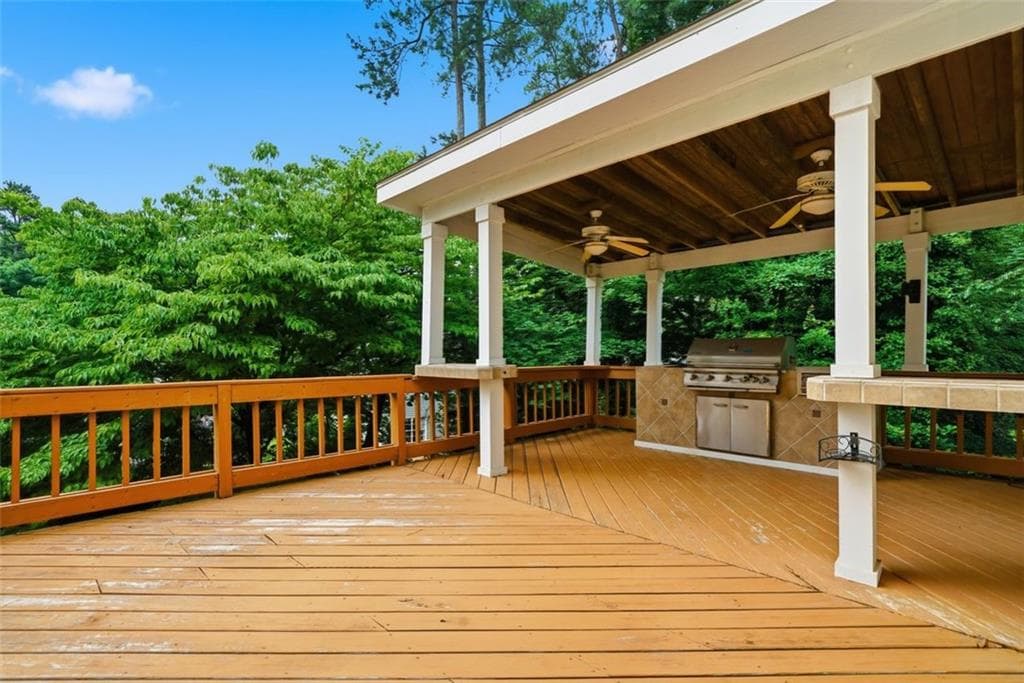 4 bedroom, 3 bathroom, 2,256 sq ft single family residence for sale at 120 N Hillbrooke Trail, Alpharetta, GA 30005 — photo 6
