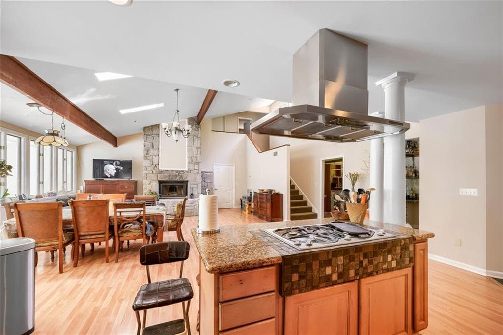 4 bedroom, 4 bathroom, 3,440 sq ft single family residence under contract at 2742 Cliffview Drive, Lilburn, GA 30047 — photo 10