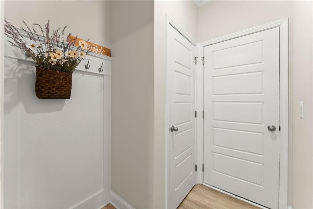 4 bedroom, 3 bathroom, 2,754 sq ft single family residence for sale at 6034 Morning Star Lane, Gainesville, GA 30506 — photo 6