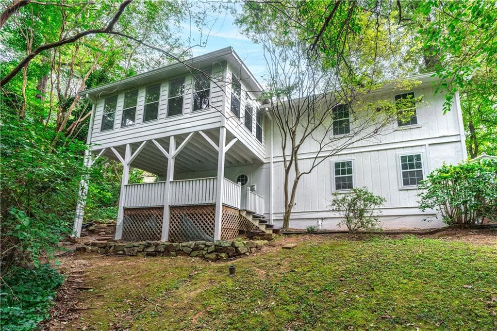 5 bedroom, 3 bathroom, 3,758 sq ft single family residence for sale at 819 Gardenia Lane, Decatur, GA 30033 — photo 6
