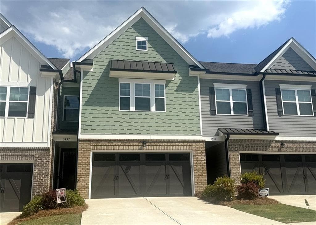 5437 Maple Grove Lane, Flowery Branch, GA 30542 — most recent listing photo