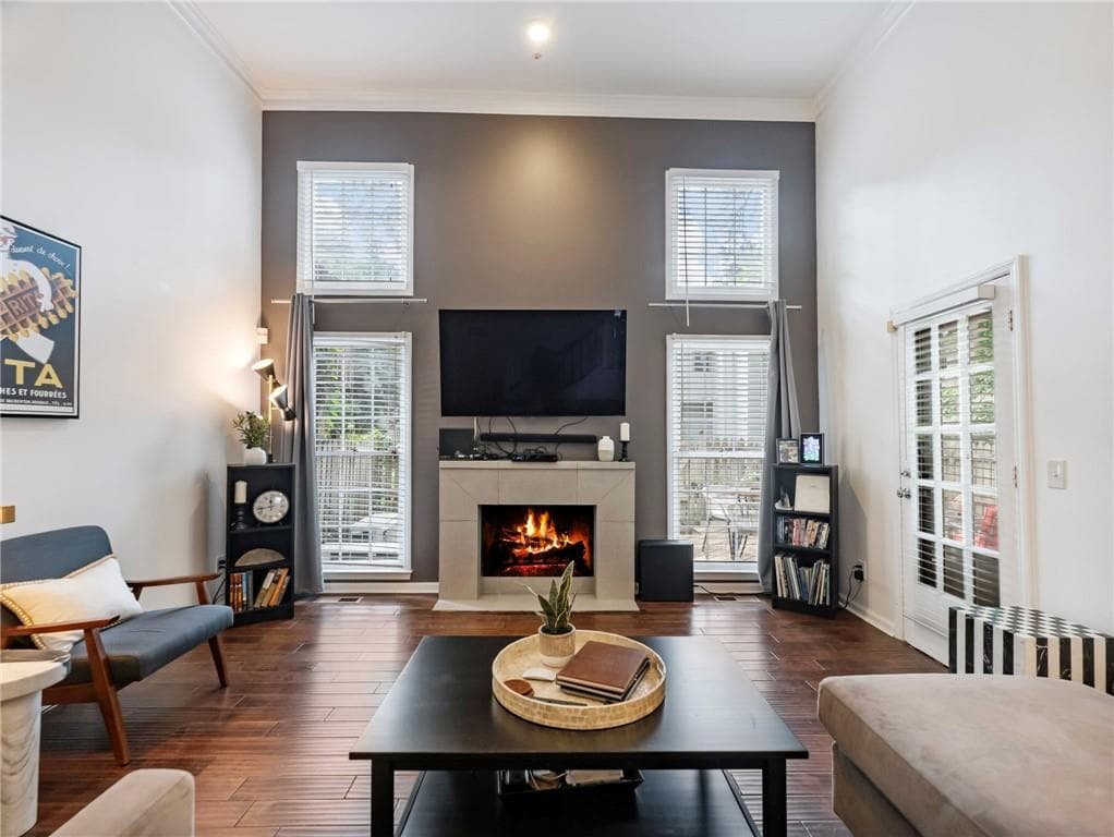 3 bedroom, 3 bathroom, 2,408 sq ft townhouse sold at 702 Brandywine Circle, Atlanta, GA 30350