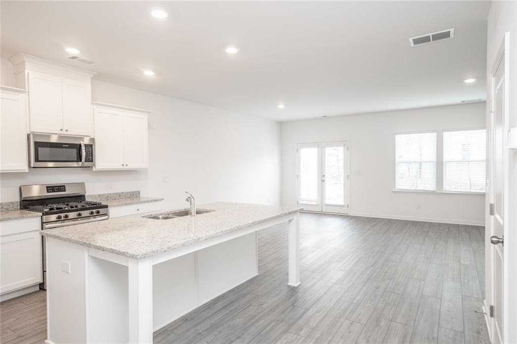 3 bedroom, 3 bathroom, 1,853 sq ft townhouse for sale at 1092 Edwin Lane, Sugar Hill, GA 30518 — photo 5