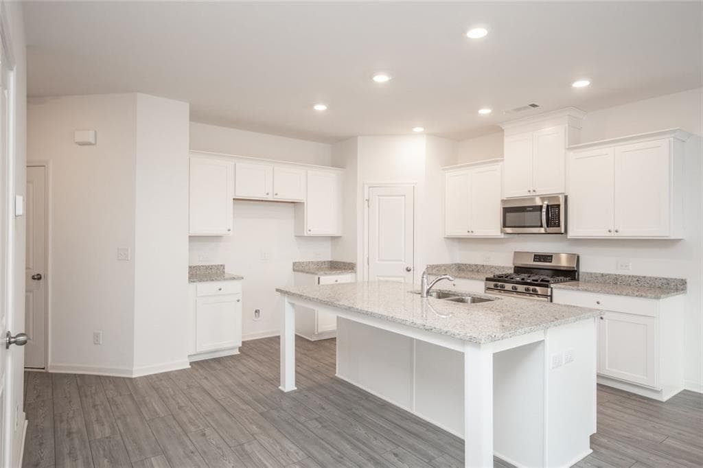 3 bedroom, 3 bathroom, 1,853 sq ft townhouse for sale at 1092 Edwin Lane, Sugar Hill, GA 30518 — photo 10