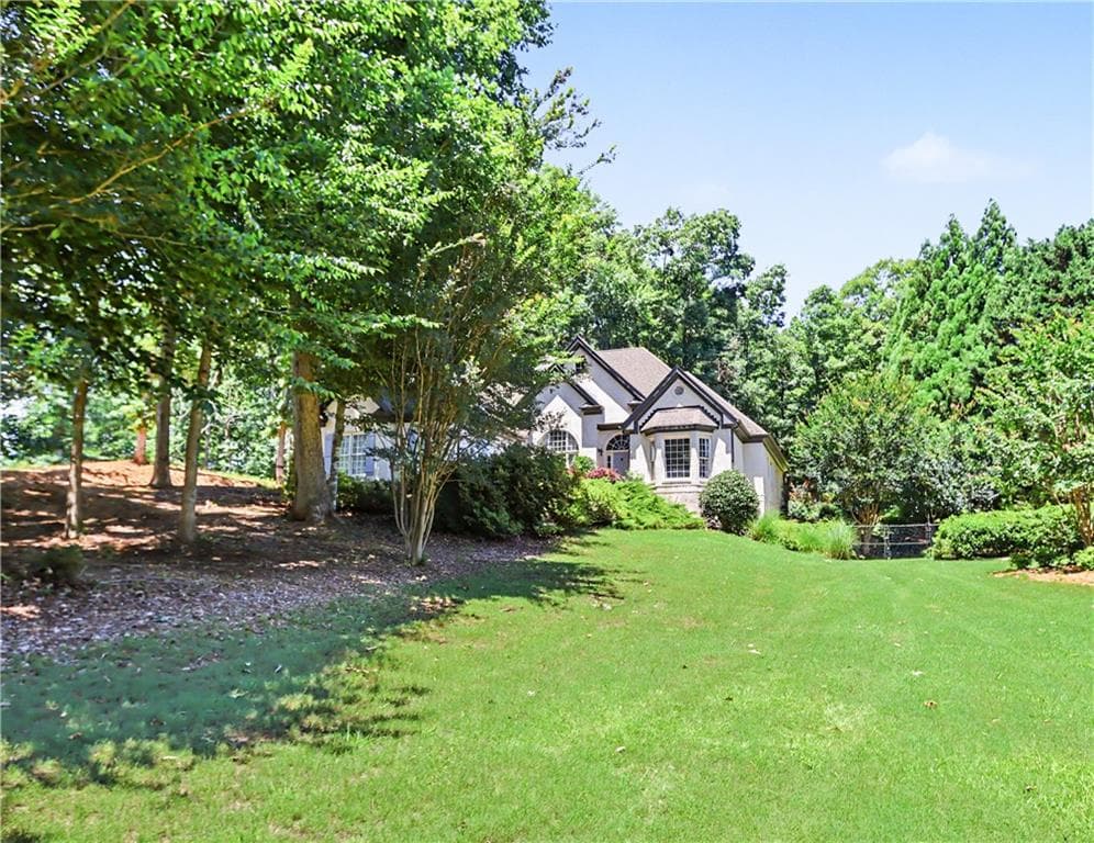 4 bedroom, 4 bathroom, 2,710 sq ft single family residence for sale at 537 Old Collins Road, Hoschton, GA 30548 — photo 2