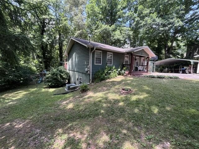 3 bedroom, 2 bathroom, 1,872 sq ft single family residence for sale at 5585 Browns Bridge Road, Cumming, GA 30041 — photo 5