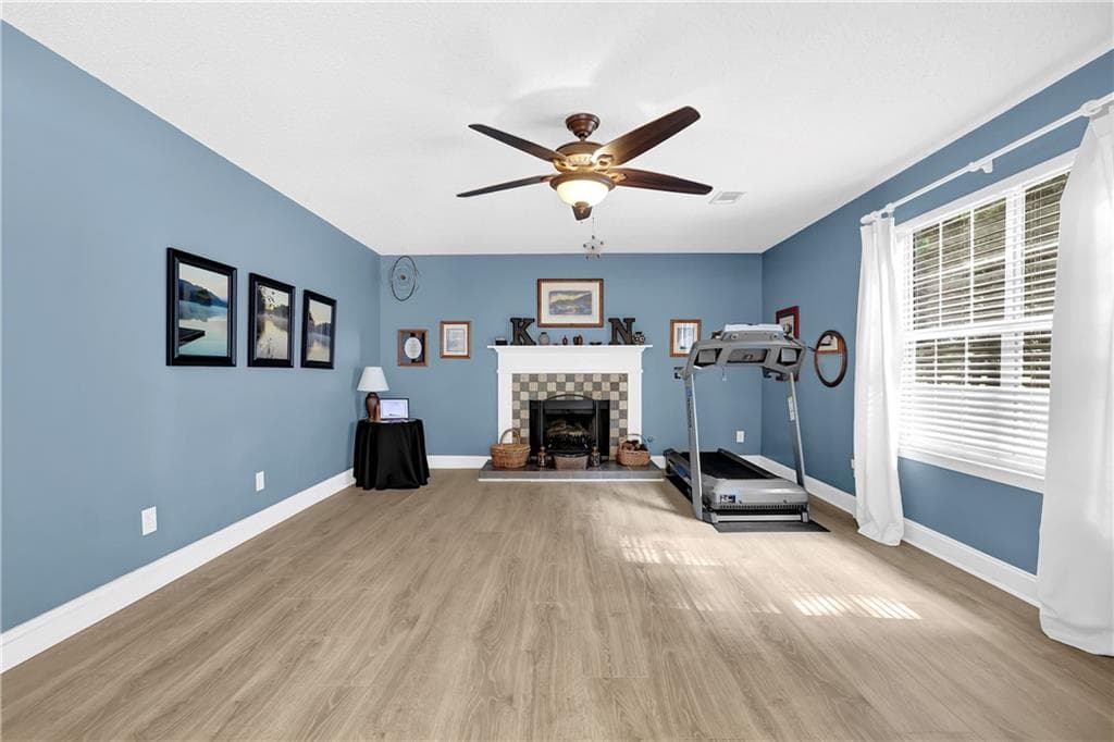 5 bedroom, 3 bathroom, 2,948 sq ft single family residence under contract at 7010 Pinecone Way, Cumming, GA 30028 — photo 5