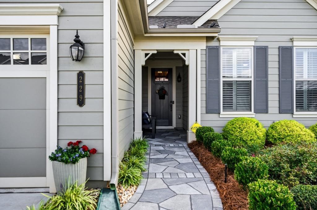 2 bedroom, 2 bathroom, 1,938 sq ft single family residence for sale at 229 Sharp Trail, Hoschton, GA 30548 — photo 2