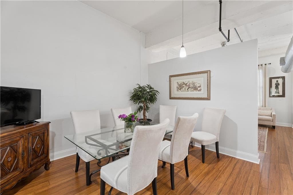 1 bedroom, 1 bathroom, 1,084 sq ft condominium for sale at 1601 Liberty Lane, Roswell, GA 30075 — photo 8