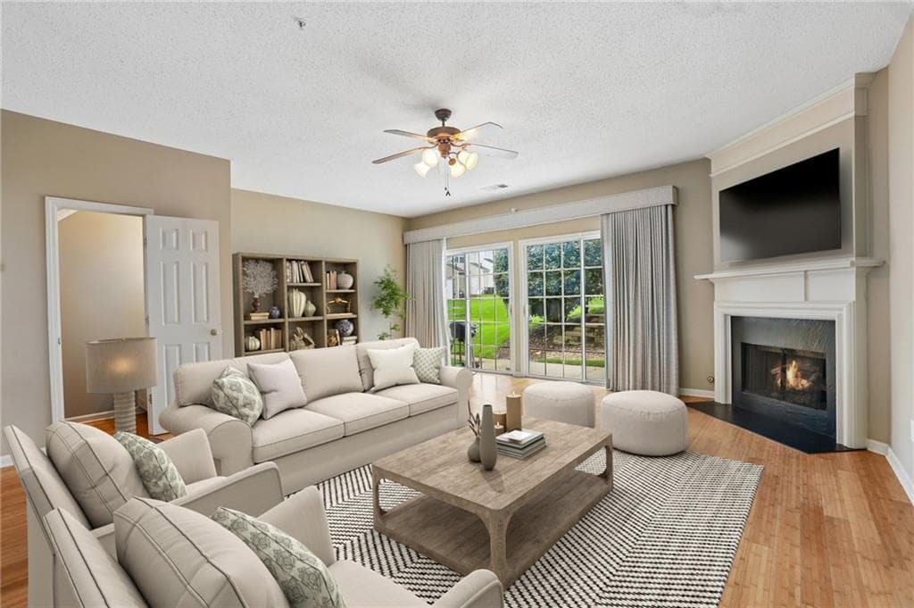 3 bedroom, 3 bathroom, 1,370 sq ft townhouse for sale at 1400 Kilmington Court, Alpharetta, GA 30009 — photo 8