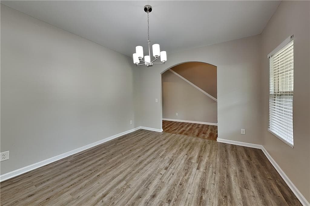 5 bedroom, 3 bathroom, 2,492 sq ft single family residence for rent at 345 Westridge Circle, Dallas, GA 30132 for $2,125 a month — photo 4