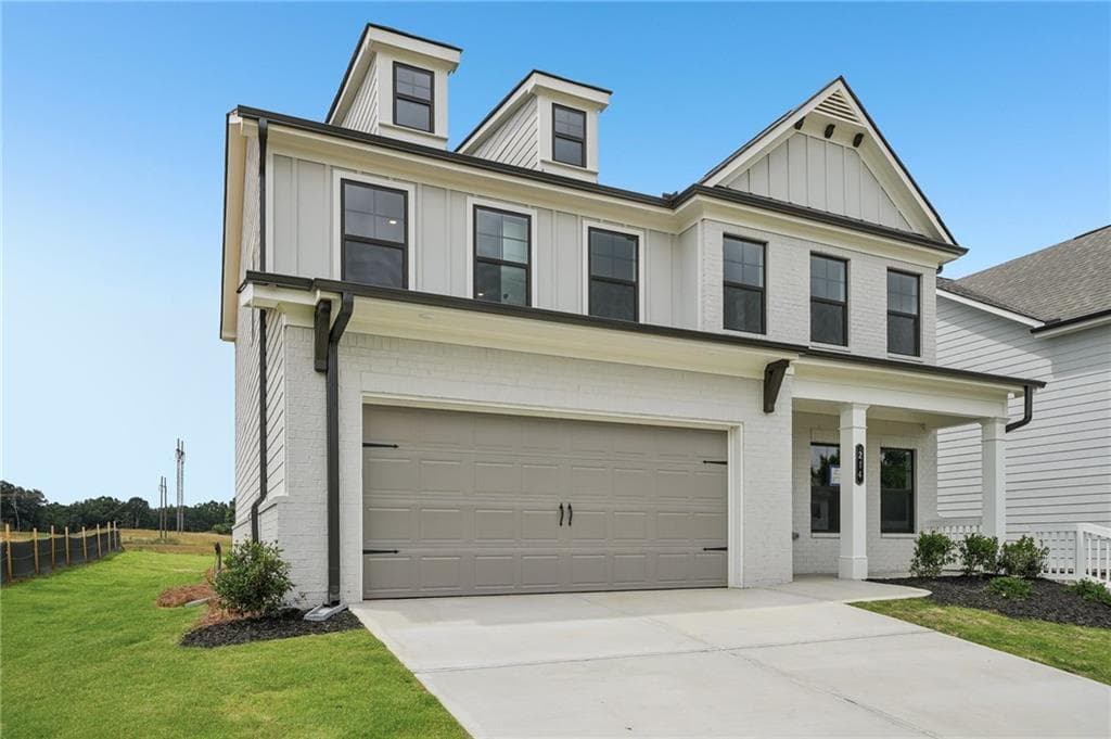 4 bedroom, 3 bathroom, 2,259 sq ft single family residence under contract at 214 Fowler Farms Drive, Auburn, GA 30011 — photo 2