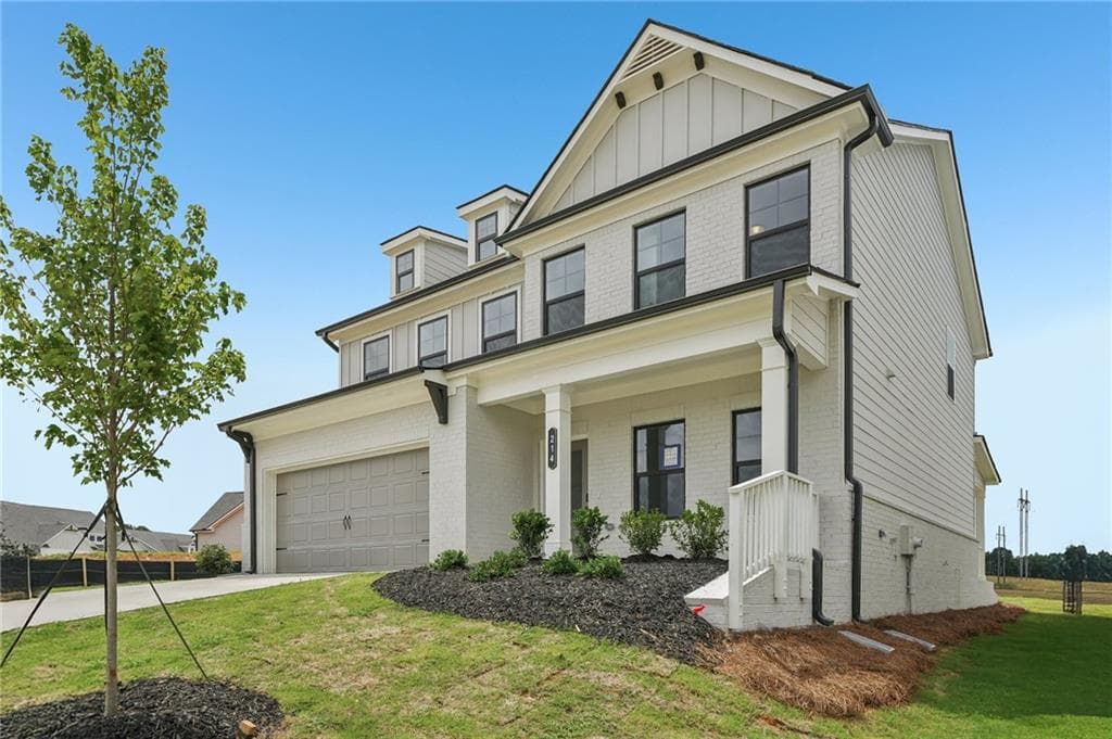 4 bedroom, 3 bathroom, 2,259 sq ft single family residence under contract at 214 Fowler Farms Drive, Auburn, GA 30011 — photo 3
