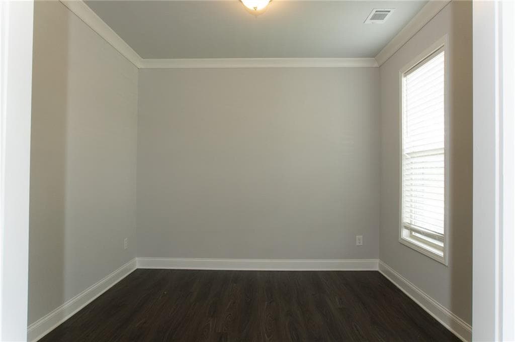 4 bedroom, 3 bathroom, 3,560 sq ft single family residence for sale at 4652 Silver Oak Drive, Gainesville, GA 30504 — photo 7