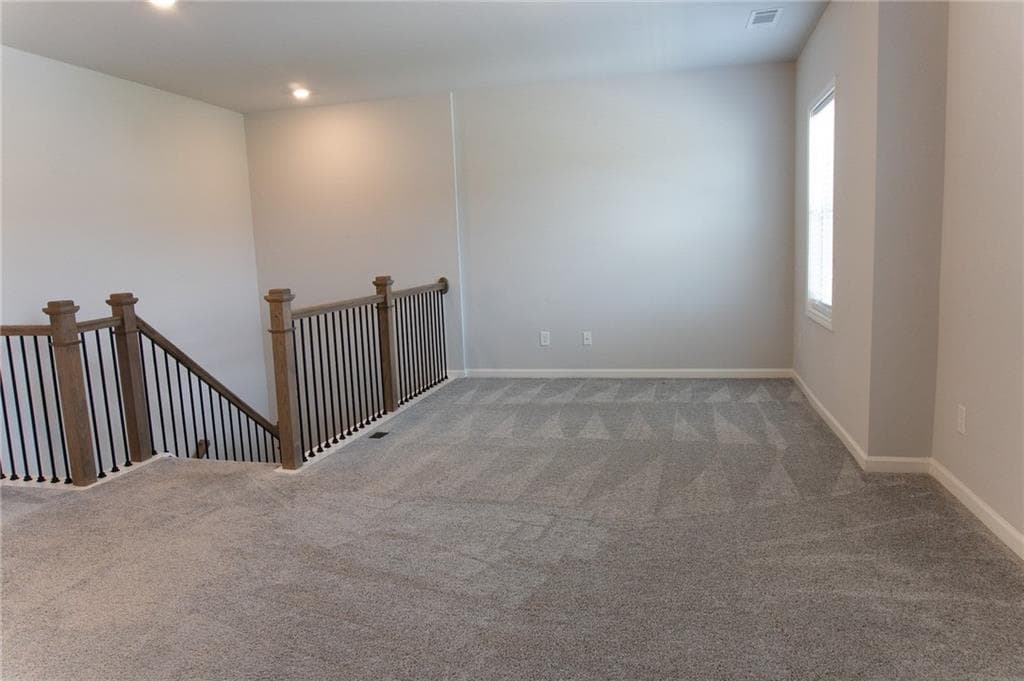 4 bedroom, 3 bathroom, 3,560 sq ft single family residence for sale at 4652 Silver Oak Drive, Gainesville, GA 30504 — photo 10