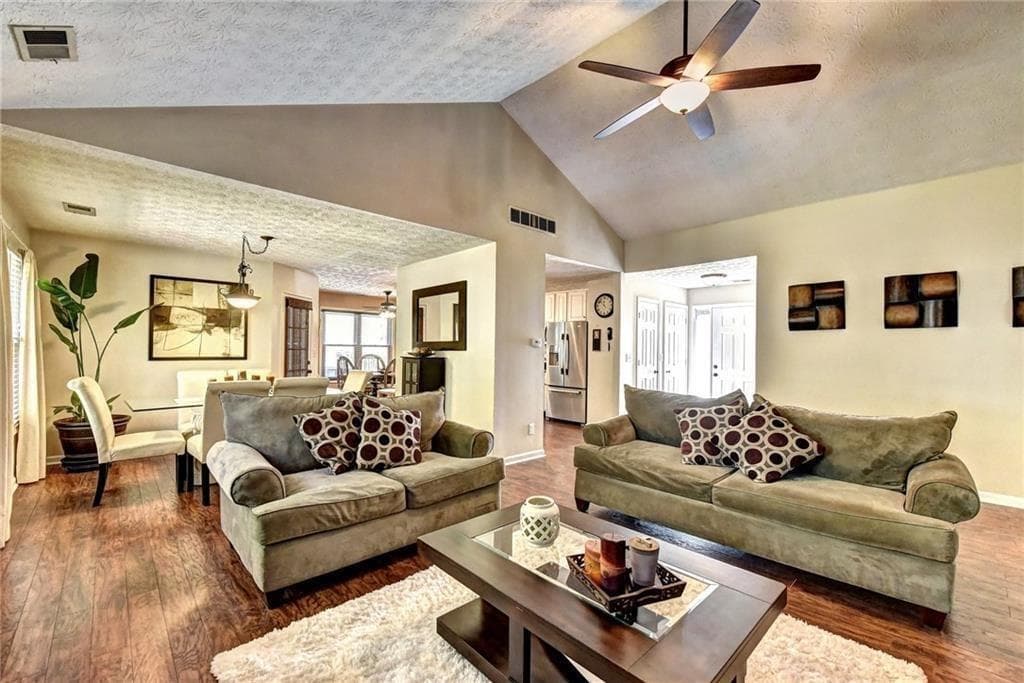 4 bedroom, 2 bathroom, 1,895 sq ft single family residence for rent at 3940 Piper Glen Drive, Buford, GA 30519 for $2,495 a month — photo 3
