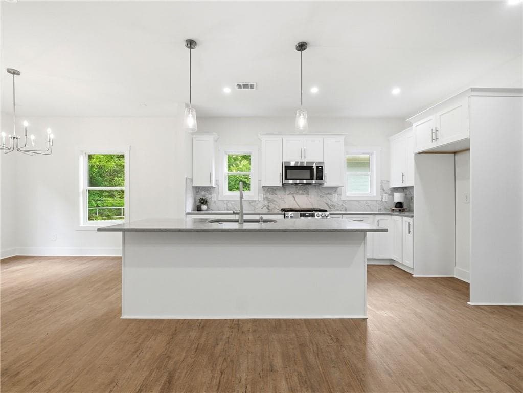 4 bedroom, 4 bathroom, 2,509 sq ft single family residence for sale at 2186 Freydale Road, Marietta, GA 30067 — photo 9
