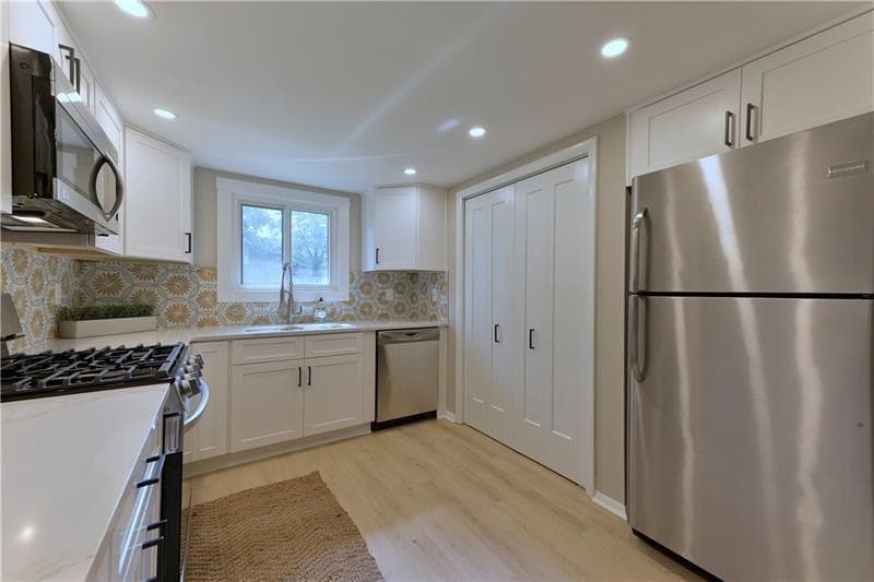 2 bedroom, 3 bathroom, 1,426 sq ft townhouse for rent at 2179 Surrey Court, Marietta, GA 30067 for $2,300 a month — photo 7
