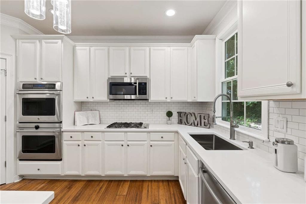 5 bedroom, 4 bathroom, 3,375 sq ft single family residence for sale at 1602 Telfair Chase Way, Lawrenceville, GA 30043 — photo 4