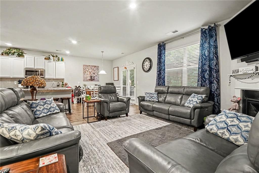 5 bedroom, 3 bathroom, 2,556 sq ft single family residence for sale at 430 Classic Road, Athens, GA 30606 — photo 7