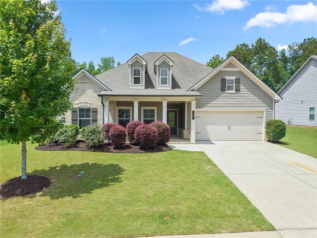 4 bedroom, 3 bathroom, 2,334 sq ft single family residence under contract at 72 Blue Billed Crossing, Jefferson, GA 30549