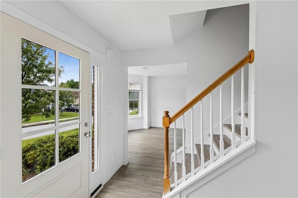 5 bedroom, 3 bathroom, 2,250 sq ft single family residence for sale at 4951 Estonian Drive, Fairburn, GA 30213 — photo 4