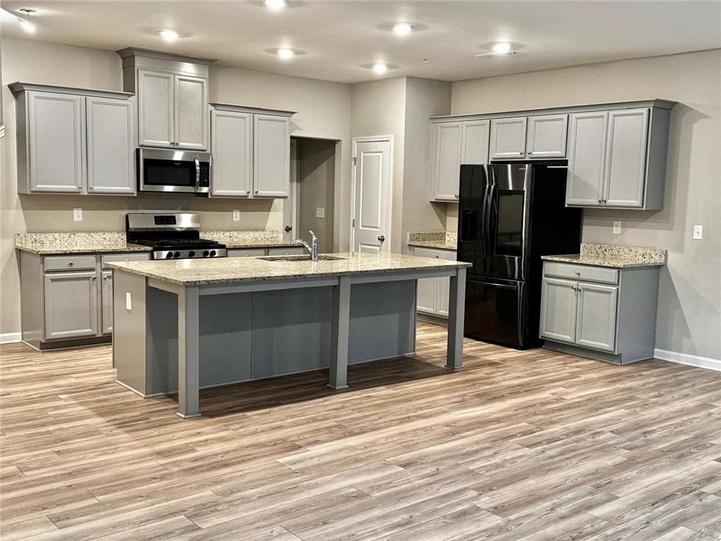 3 bedroom, 3 bathroom, 1,897 sq ft townhouse for sale at 438 Bannon Way, Marietta, GA 30008 — photo 7