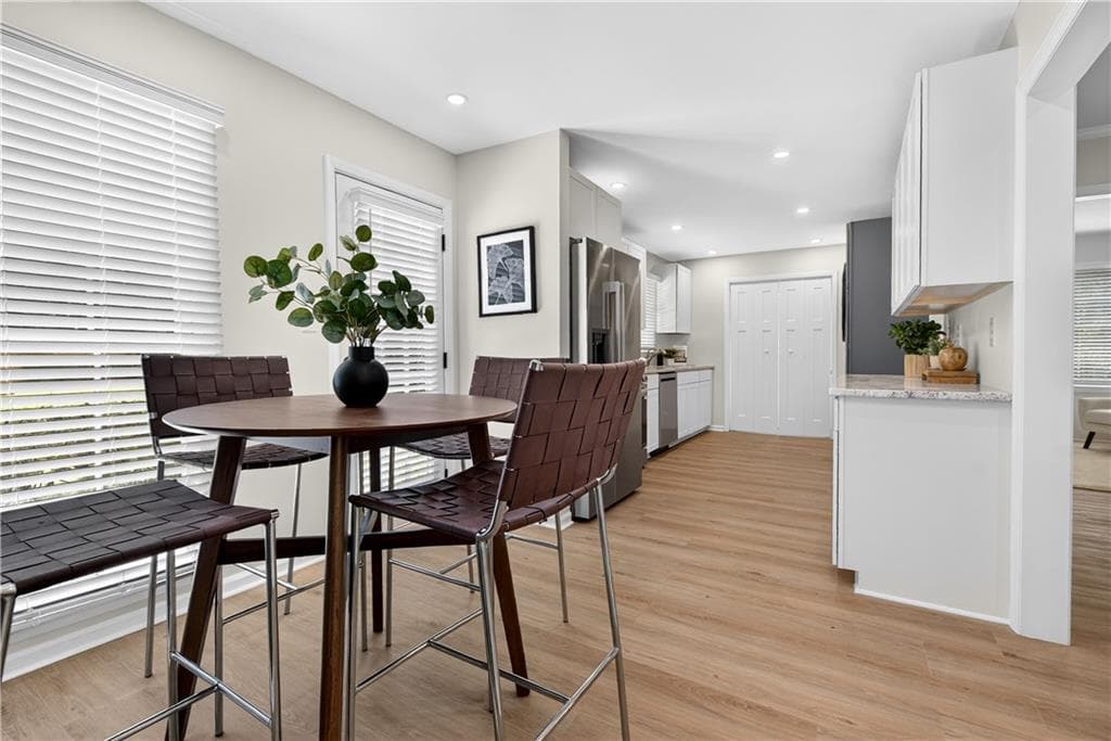 3 bedroom, 3 bathroom, 1,876 sq ft single family residence for sale at 2664 Black Forest Trail, Atlanta, GA 30331 — photo 6