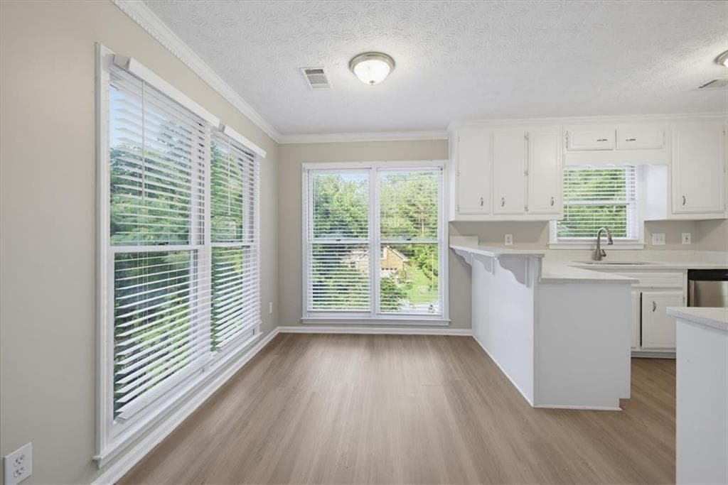 4 bedroom, 3 bathroom, 2,105 sq ft single family residence under contract at 10 Fairhaven Court, Covington, GA 30016 — photo 9