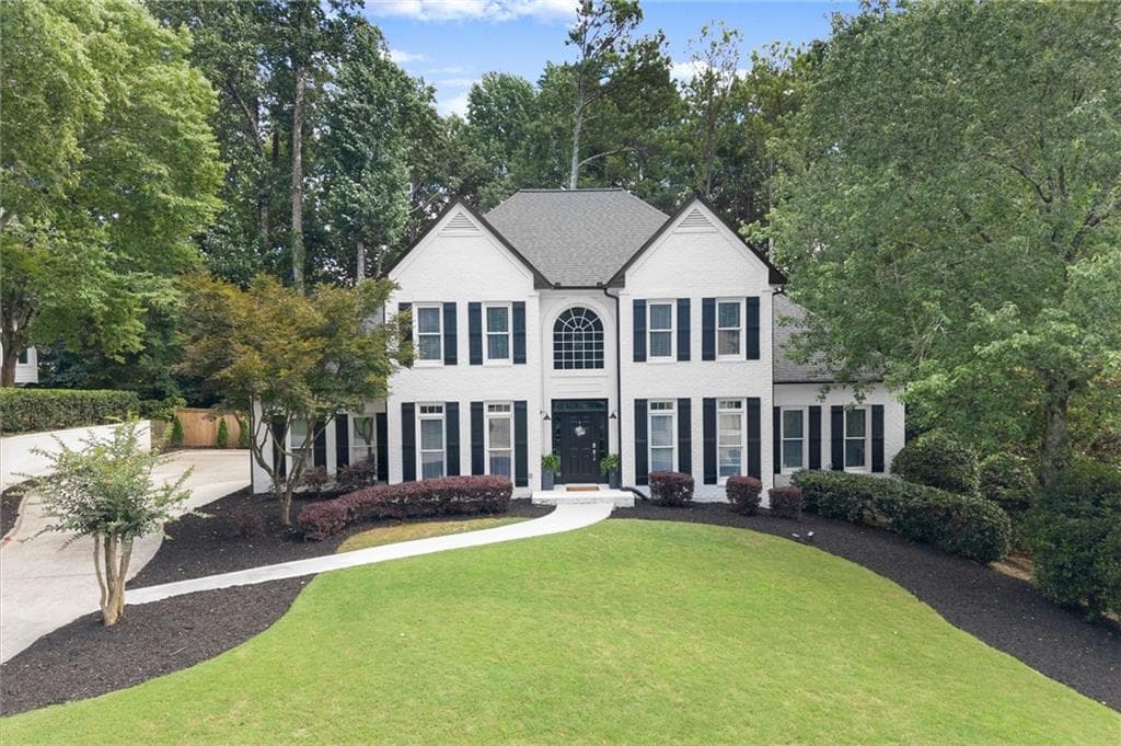 6 bedroom, 5 bathroom, 5,312 sq ft single family residence sold at 1530 Highview Pines Pass, Alpharetta, GA 30022