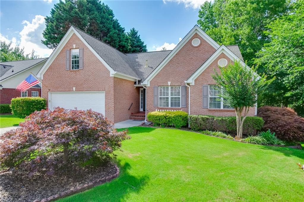 3 bedroom, 3 bathroom, 1,781 sq ft single family residence under contract at 3335 Rivers End Place, Buford, GA 30519 — photo 2