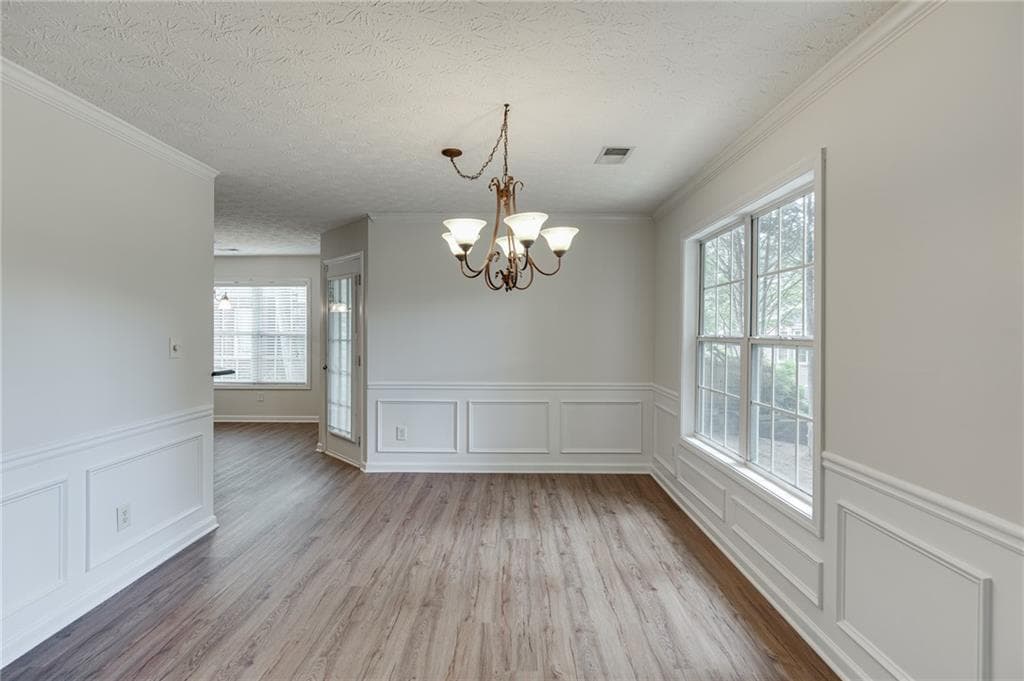 3 bedroom, 3 bathroom, 1,781 sq ft single family residence under contract at 3335 Rivers End Place, Buford, GA 30519 — photo 7