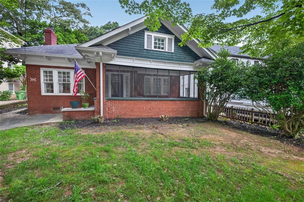 3 bedroom, 2 bathroom, 1,809 sq ft single family residence for rent at 582 Clifton Road, Atlanta, GA 30307 for $3,200 a month — photo 1 of 49